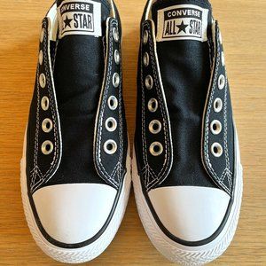 Black converse men's size 4.5 womens size 6.5 slip ons
